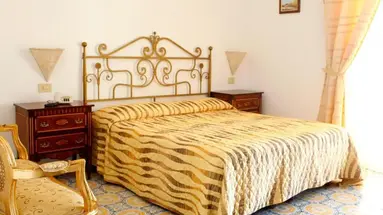 Hotel La Scogliera
