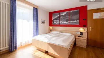 HOTEL LATEMAR