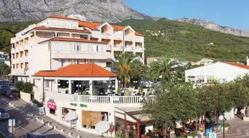HOTEL LAURENTUM