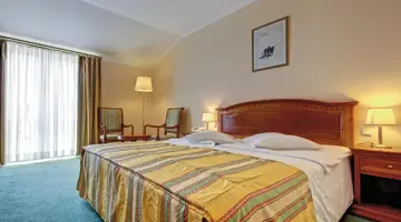HOTEL LAURENTUM