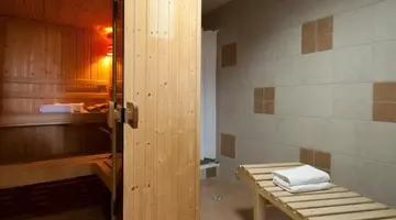 HOTEL LAURENTUM