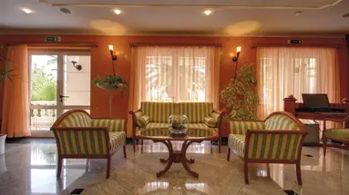 HOTEL LAURENTUM