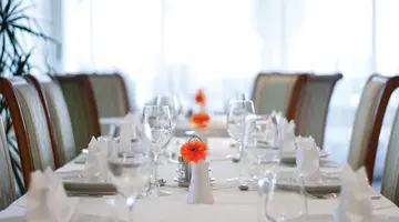HOTEL LAURENTUM