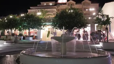 HOTEL LAURENTUM