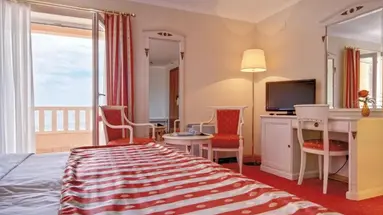HOTEL LAURENTUM