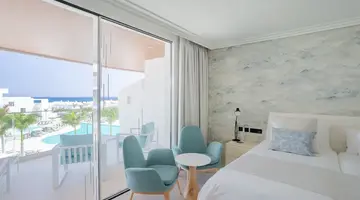 Hotel Lava Beach