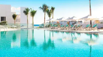 Hotel Lava Beach