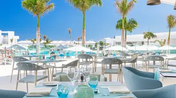Hotel Lava Beach