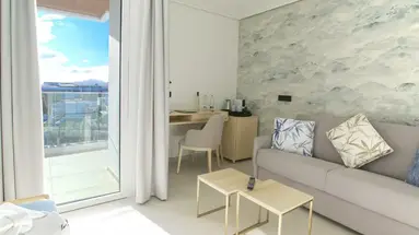 Hotel Lava Beach