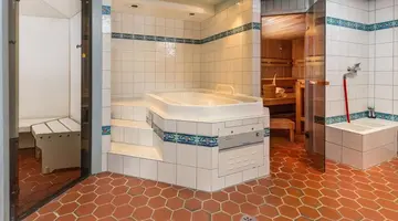 Hotel Lebzelter