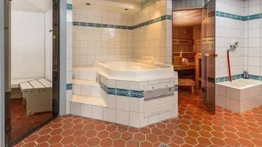 Hotel Lebzelter