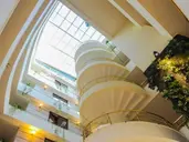 HOTEL LEONARDO