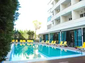 HOTEL LEONARDO