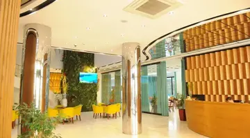 HOTEL LEONARDO