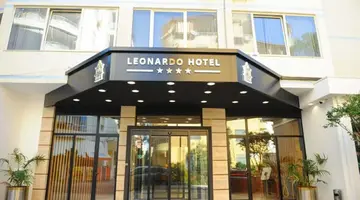 HOTEL LEONARDO