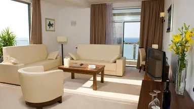 HOTEL LERO