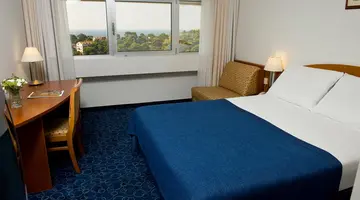 HOTEL LERO