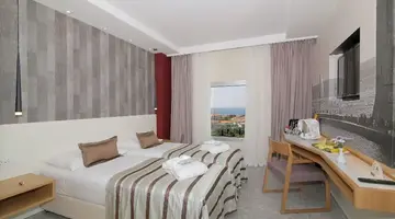 HOTEL LERO****