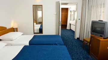 HOTEL LERO