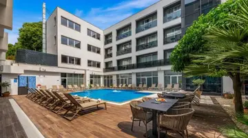 HOTEL LERO