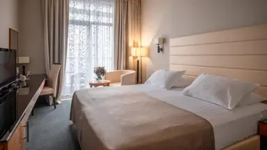 HOTEL LERO