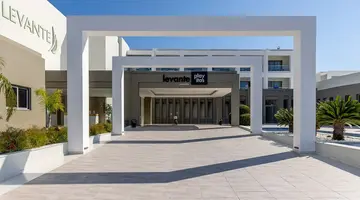 Hotel Levante Beach Resort By Playitas