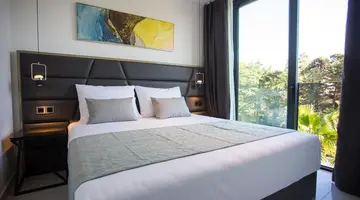 HOTEL LIBERTY PLAZA****