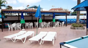 Hotel LIVVO Dunagolf Suites