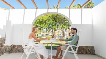 Hotel LIVVO Dunagolf Suites
