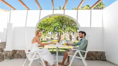 Hotel LIVVO Dunagolf Suites