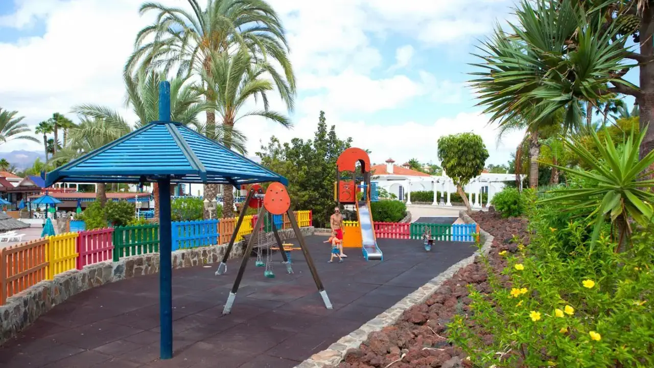 Hotel LIVVO Dunagolf Suites