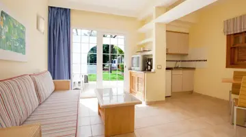 Hotel LIVVO Dunagolf Suites