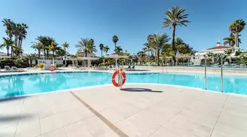 Hotel LIVVO Dunagolf Suites