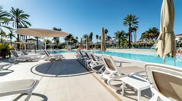 Hotel LIVVO Dunagolf Suites