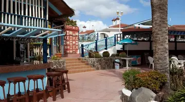 Hotel LIVVO Dunagolf Suites