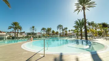 Hotel LIVVO Dunagolf Suites