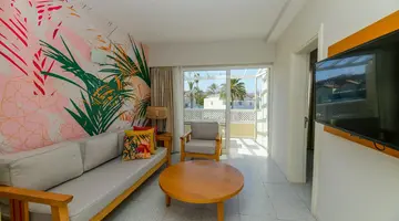 Hotel LIVVO Koala Garden