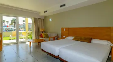 Hotel LIVVO Koala Garden
