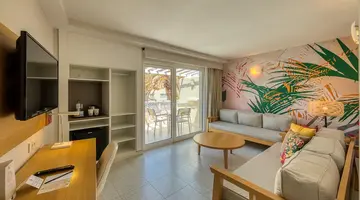 Hotel LIVVO Koala Garden