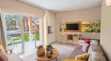 Hotel LIVVO Koala Garden