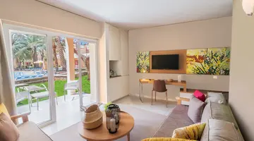 Hotel LIVVO Koala Garden