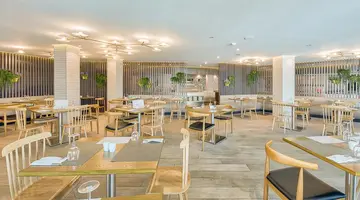 Hotel LIVVO Koala Garden