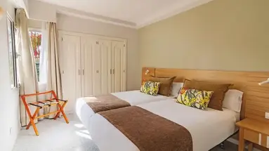 Hotel LIVVO Koala Garden