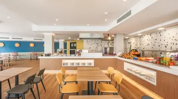 Hotel LIVVO Koala Garden
