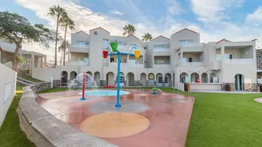 Hotel LIVVO Koala Garden
