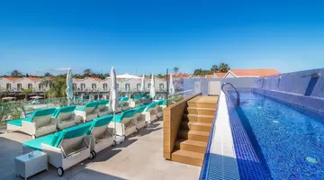 Hotel LIVVO Los Calderones