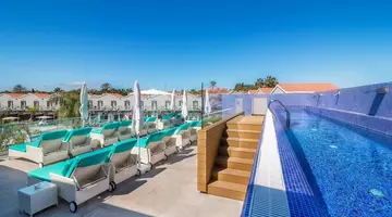 Hotel LIVVO Los Calderones