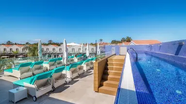 Hotel LIVVO Los Calderones