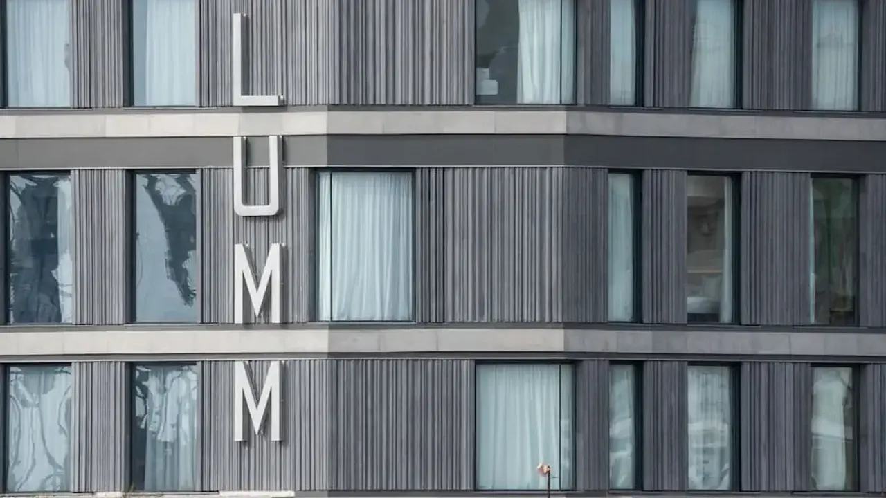 Hotel LIVVO Lumm