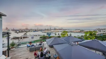 Hotel LIVVO Lumm